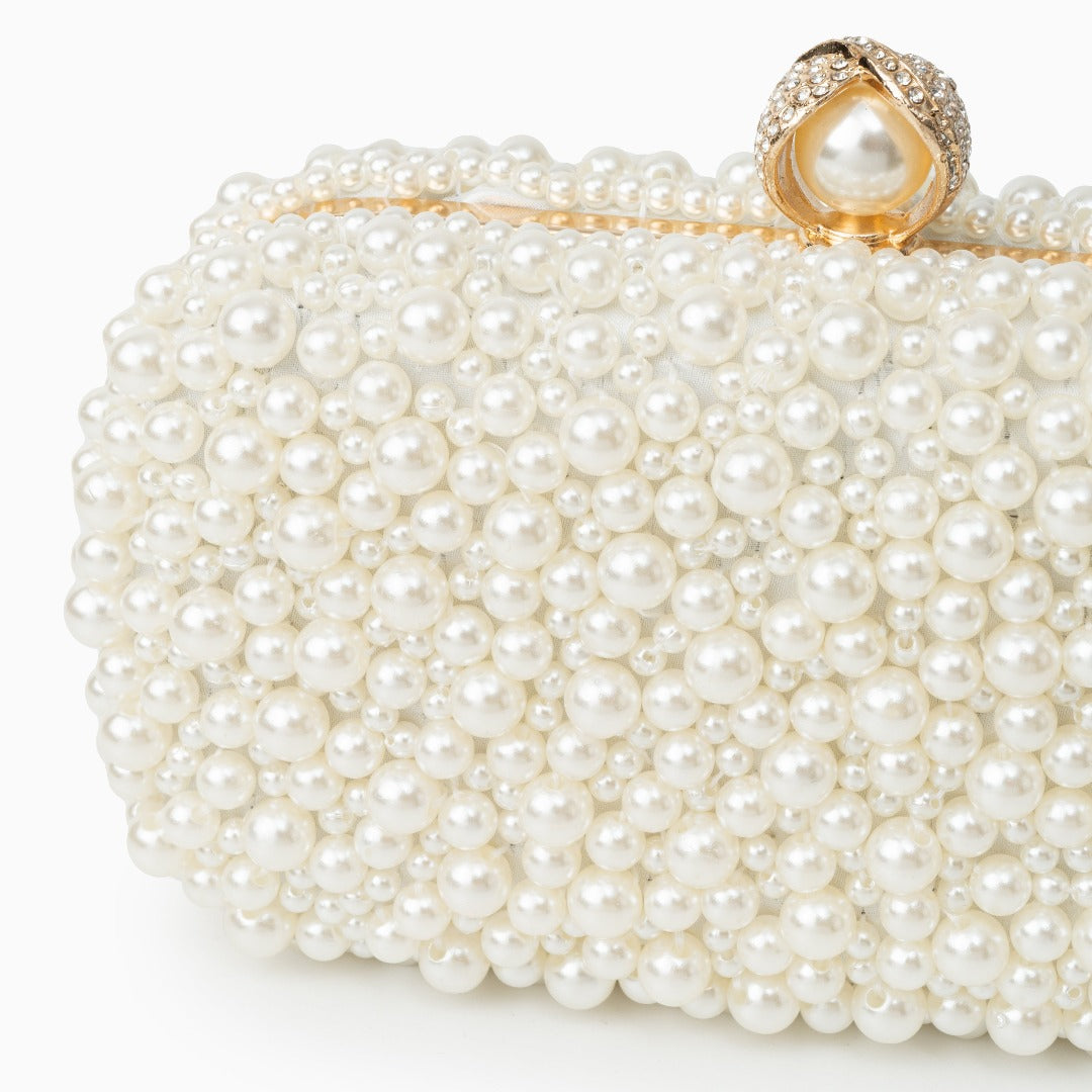 MODÉRA MODA | Maite Pearl Clutch Bag