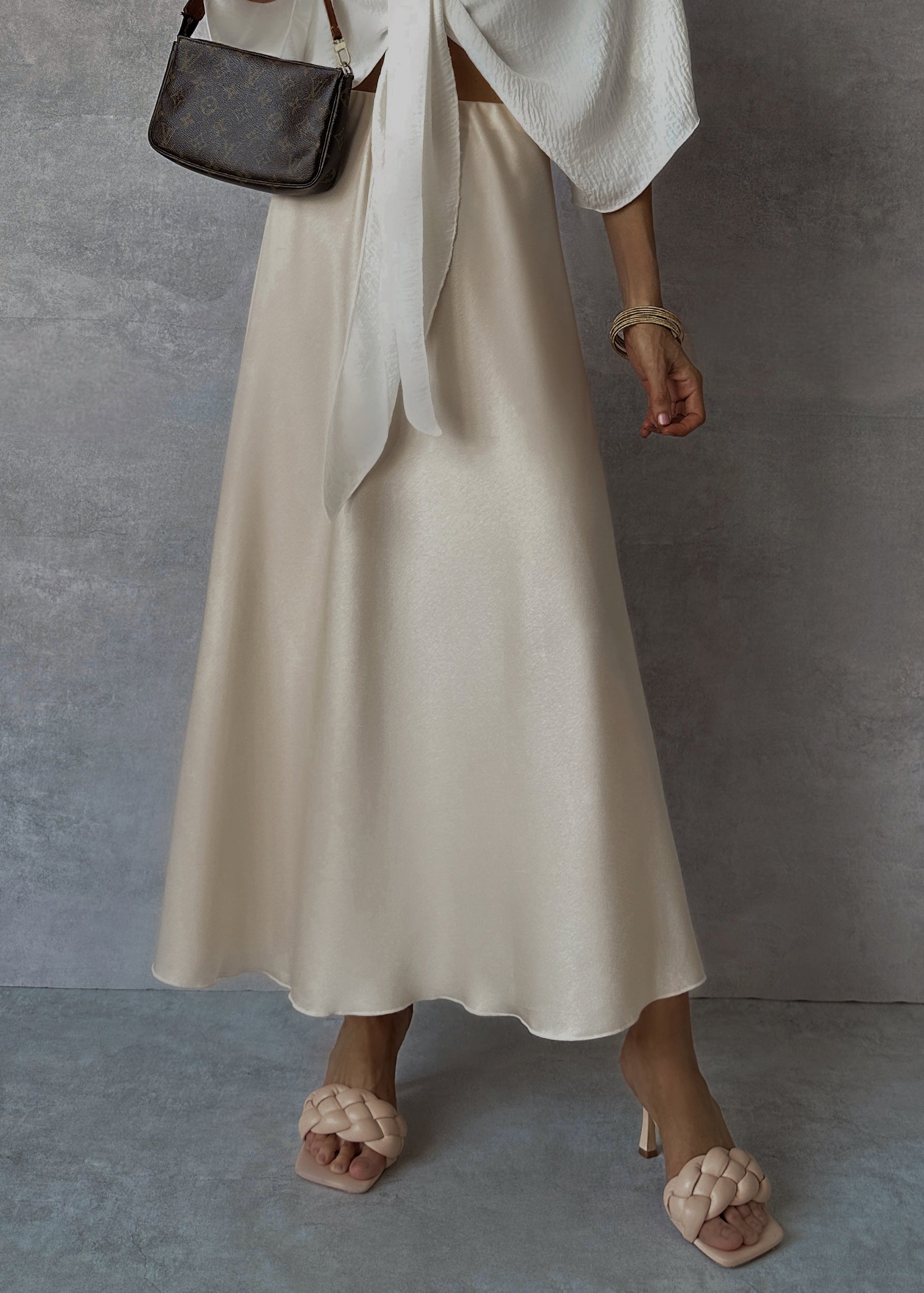 MODÉRA MODA | Alma Satin Skirt