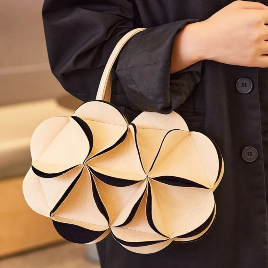 MODÉRA MODA | Celestina Flower Handbag